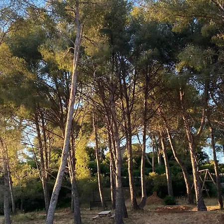 Joli Mas Bohème 60 M Carré A Seulement Minute à Pied De La 4 Personnes
